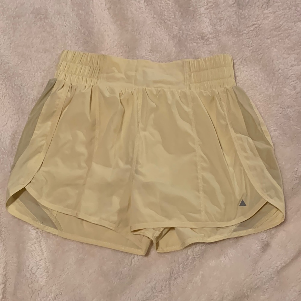 Balance Athletica breeze shorts size M